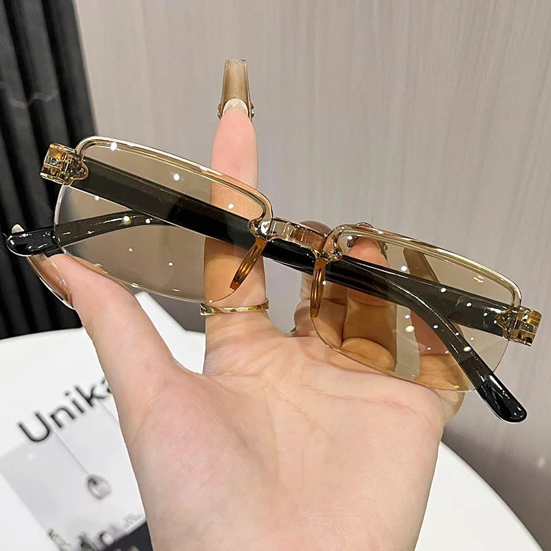 Smart Zoom Reading Glasses – Anti Blue Light, Adjustable Focus