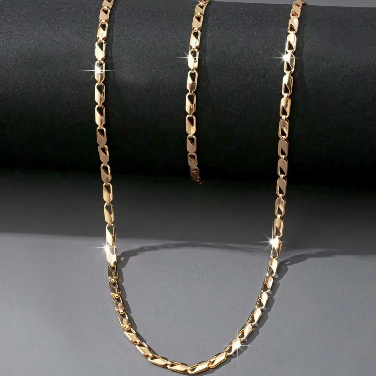 Luxurious Women's Necklace & Bracelet Set – Gold Plated Fashion Jewelry